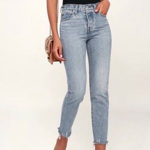 Levi’s Wedgie Fit Ankle Jeans
